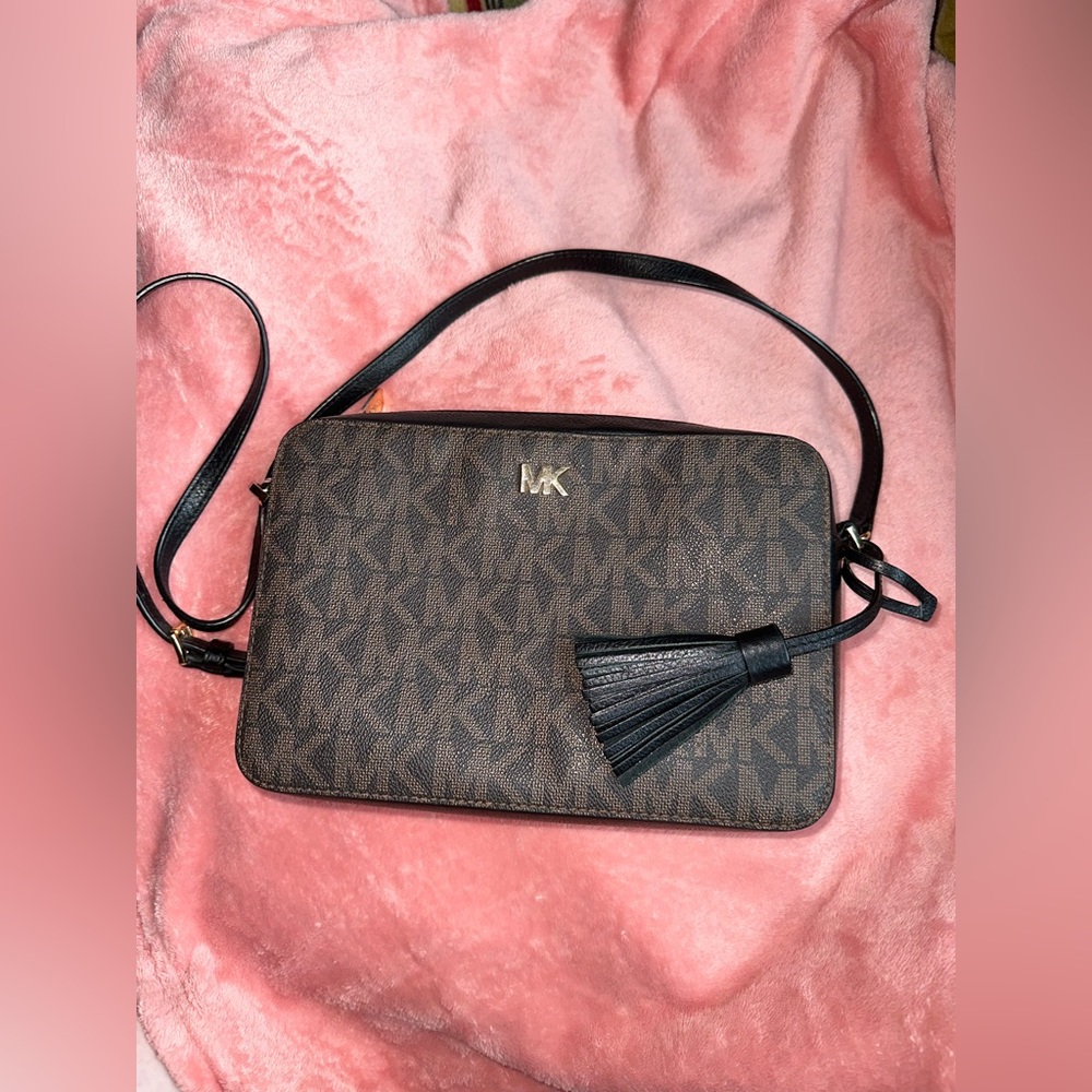 Michael Kors Crossbody